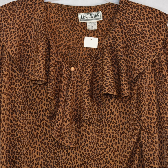 Animal Print Founcy Blouse SZ M Le Caviar - Picture 1 of 8